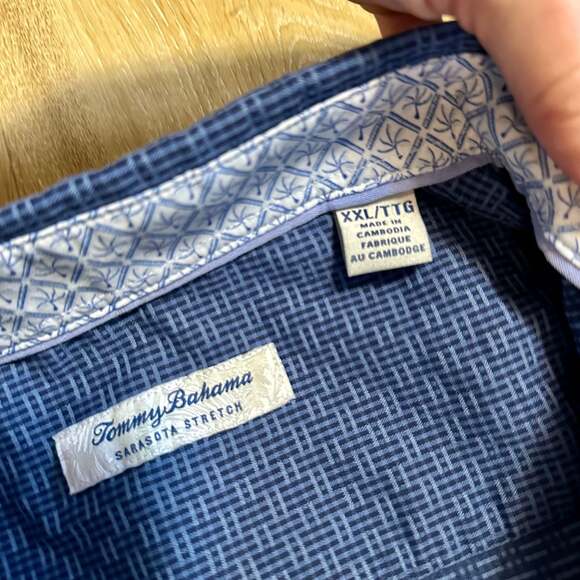 Tommy Bahama Sarasota Stretch Ventura Isles IslandZone Stripe Woven Shirt - Picture 4 of 7